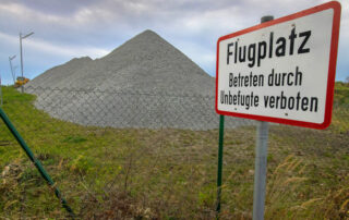 012_Flugplatz_Arnsberg-Menden_FAM_Grossbaustelle_Schotterberg_0288